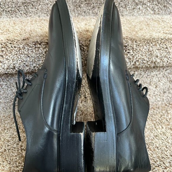 BALENCIAGA Men's Black Leather Derby Shoes. - Picture 10 of 16